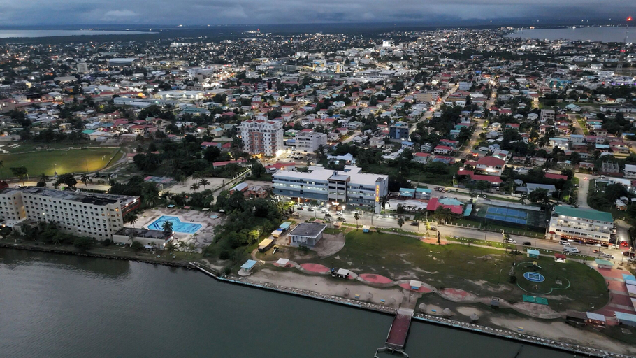 Exterior & Views, Pickwick Park View Hotel