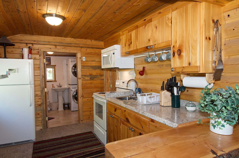 Interior 4, Remington Retreat, Fremont