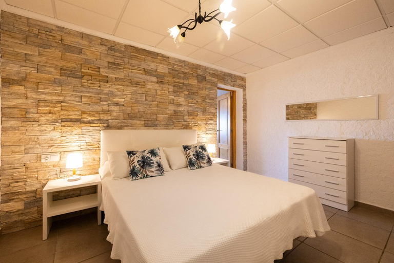 Bedroom 1, Hotel Lago Dorado, Baleares