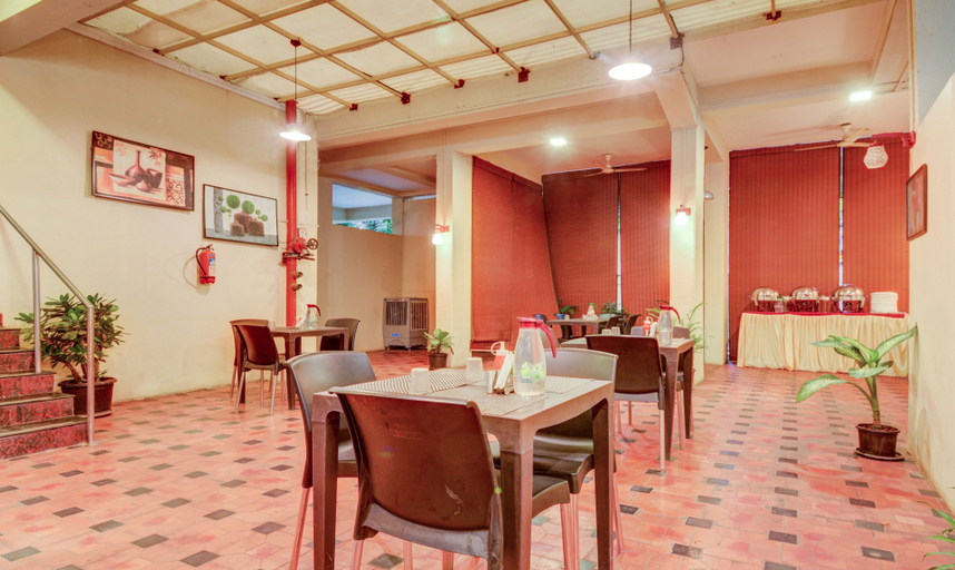 Food & Drinks 5, Treebo Iris Suites, Pune