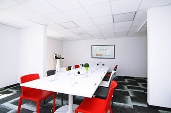 Business Facilities 2, Ibis Styles Toulouse Labège, Haute-Garonne