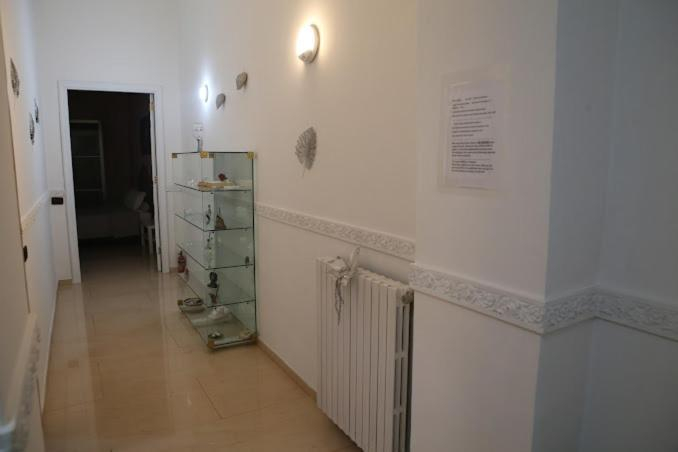 Others 5, B&B Nancy, Napoli