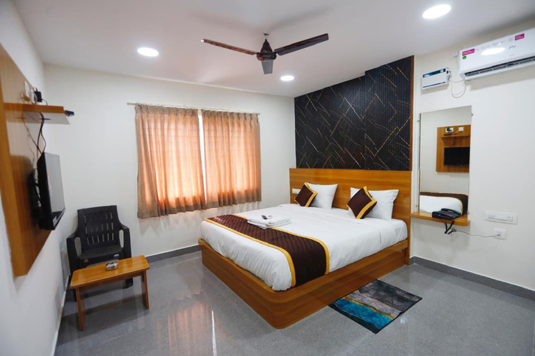 Room 3, MANTRA LODGE, Shimoga