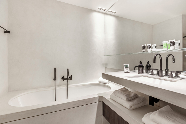 Bathroom 3, Maison Boissière Barnes Residences, Paris