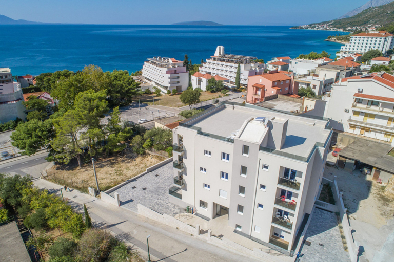 Room 2, Altiora Prestige Residence 302, Gradac
