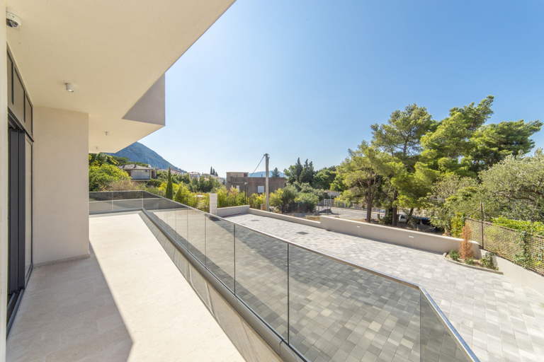 Room 2, Altiora Prestige Residence 105, Gradac