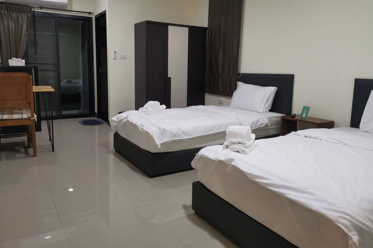 Room 4, C Park, Krathum Baen