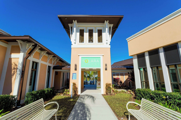 Property grounds 3, Chic 4BR With Pool, Game Room & Mickey Rooms, Osceola