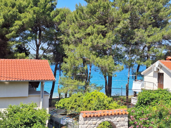 Exterior & Views 2, Apartment Paulina, Cres