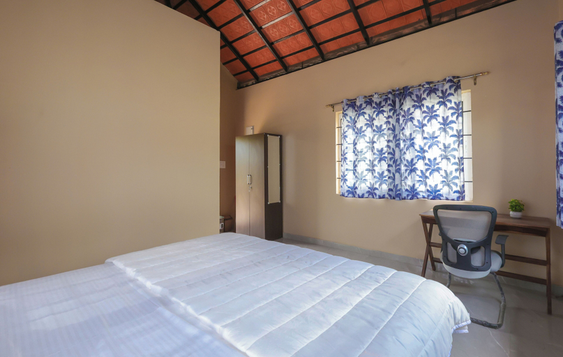 Room 4, Go Organic Cottage, Krishnagiri