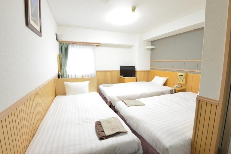 Bedroom 3, Hotel Marutani, Taitō
