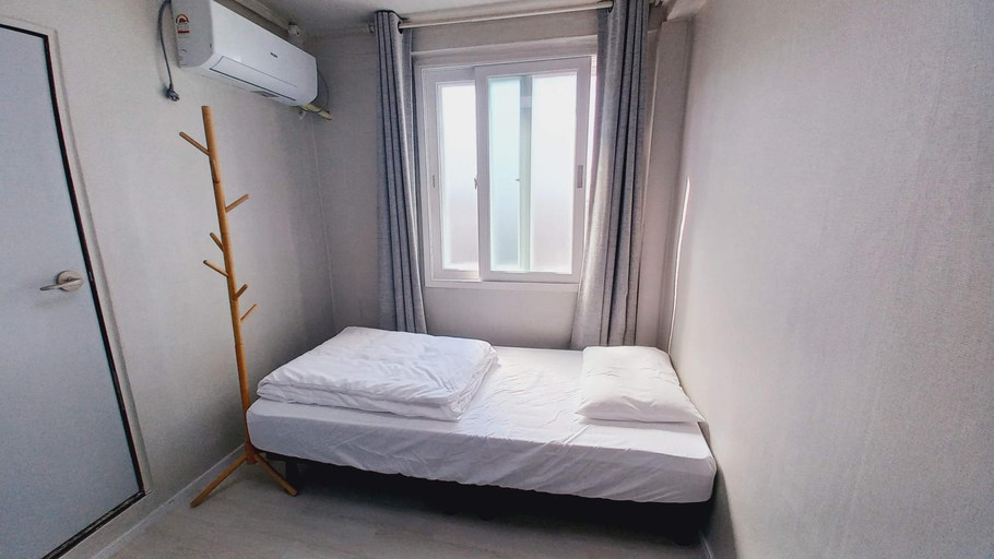 Bedroom 3, 1975 Yurim Inn, Gwanak