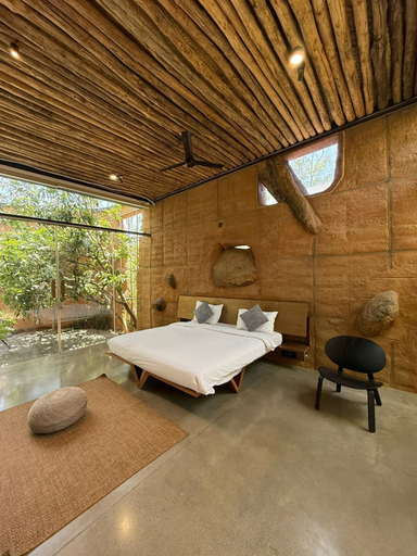 Room 4, Ojas 24, Krishnagiri