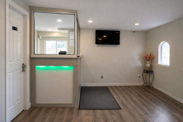 Public Area 2, Quarters Inn & Suites, Davidson