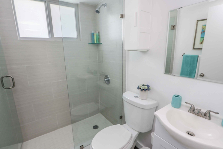 Bathroom 4, Mimo Bungalows By Renzzi, Miami-Dade