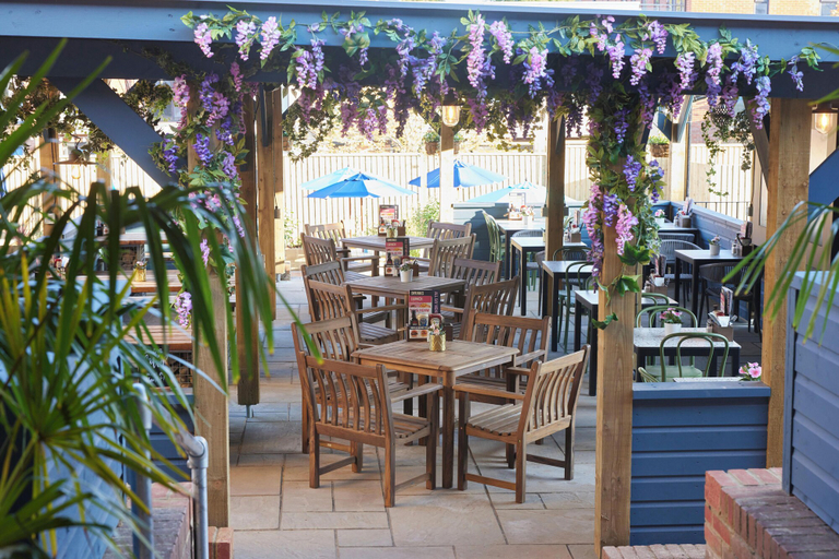 Terrace/patio, The White Hart Hotel by Greene King Inns, Buckinghamshire