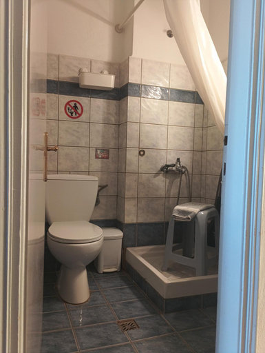 Bathroom 3, IZEΛA Hotel, Thessaly
