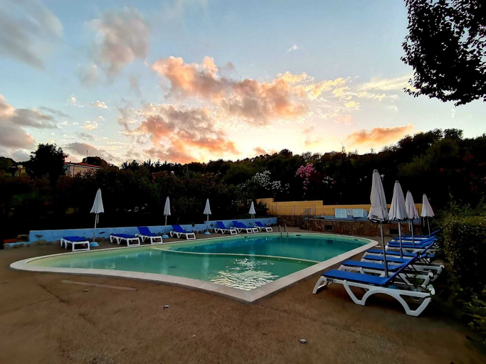 Pool 3, Sardinia Hillside Retreat - Apt 13 - 2BR, quiet area, parking, Sassari