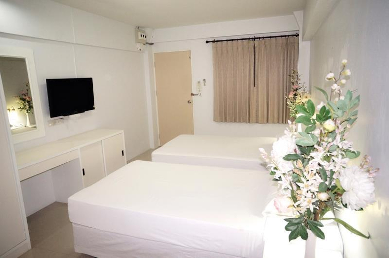 Bedroom, Baan Keaw Mansion, Din Dang