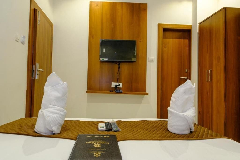Room 5, Hotel Sterling Executive, Thane