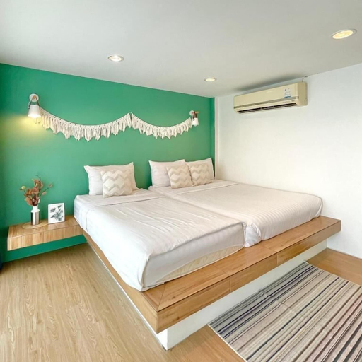 Room 2, Lastsearesort, Pattaya