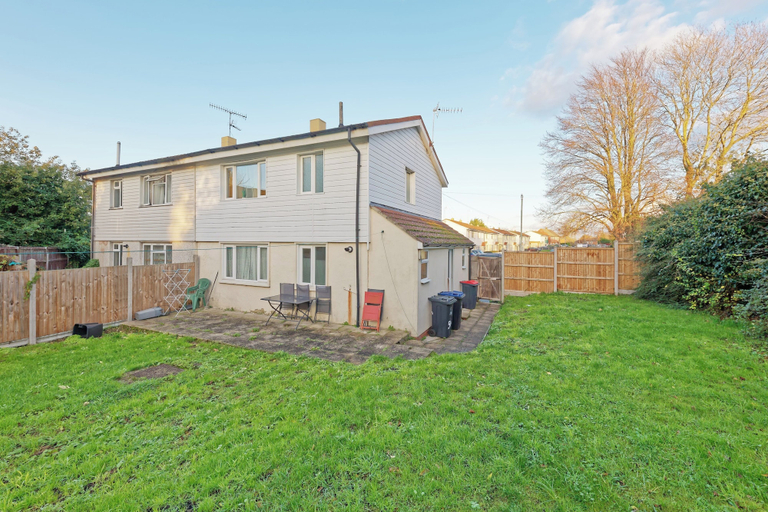 Exterior 4, House Sleeps 14 With Enclosed Garden, Kent