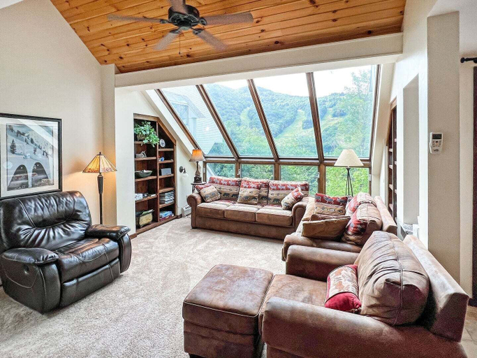 Living area, Sunrise Northstar B1 - Bear View, Rutland