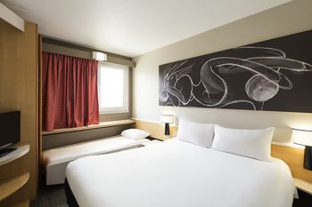 Guestroom 5, B&B HOTEL Bordeaux Mérignac Cadera Aéroport, Gironde
