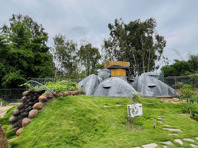 Property grounds 2, Estella, Krishnagiri