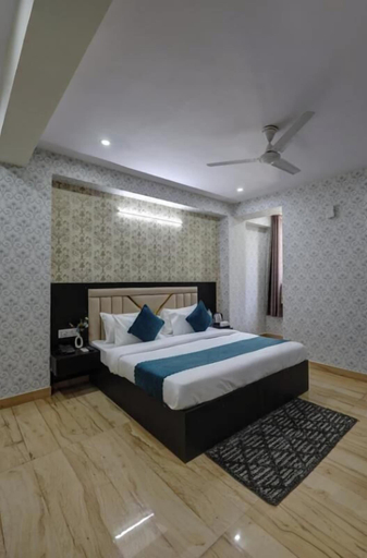 Room 3, The Castle Villa Dwarka, Delhi