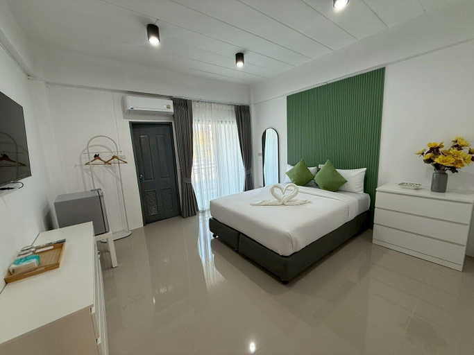 Room 2, I Am Daily Mansion, Pluak Daeng