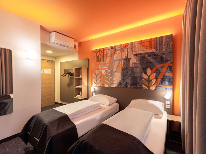 Bedroom 4, B&B HOTEL Hagen, Hagen