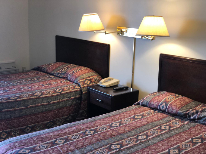 Bedroom 2, Westwind Motor Inn Hotel, Division No. 11