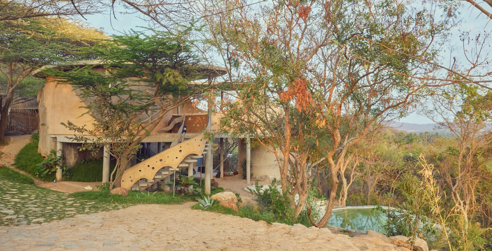 Property grounds 3, Winterfell by Sanctity Ferme Stays, Krishnagiri