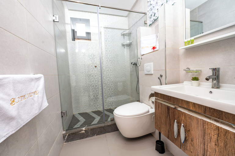 Bathroom 3, MAARIF ELITE SUITES, Casablanca