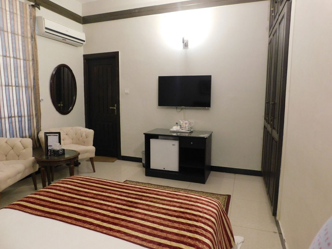 Bedroom 2, Cross winds, Islamabad