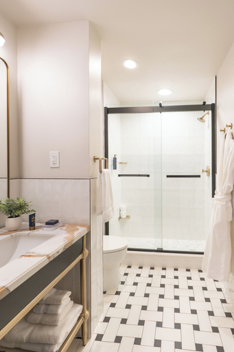 Bathroom 5, The Hoya Hotel at Georgetown, Washington D.C.