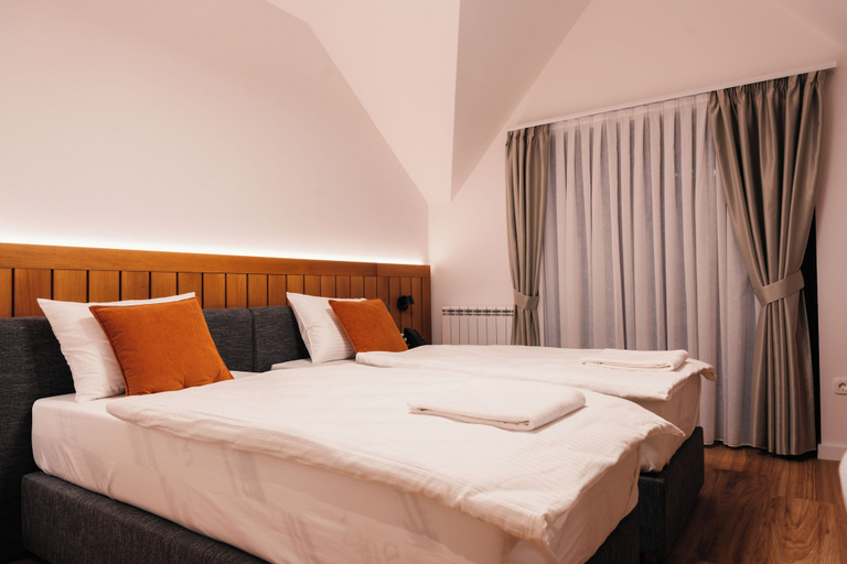 Room 4, Hotel Nordik