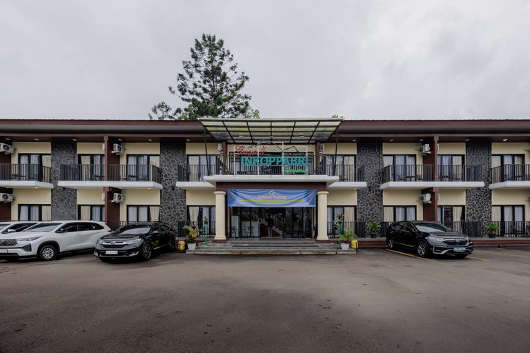 Exterior & Views 2, Urbanview Hotel Inkoppabri Cisarua Puncak, Bogor