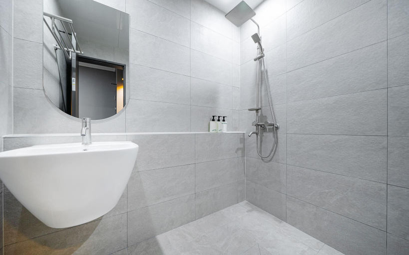 Bathroom 5, Wando La Mer Hotel, Wando