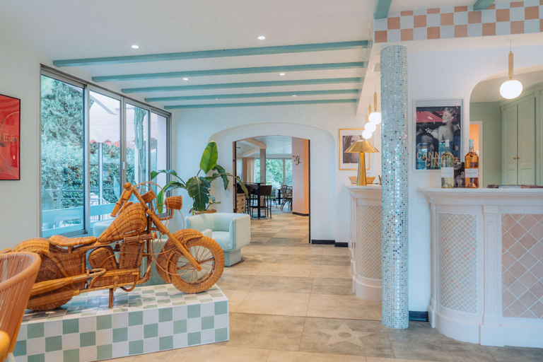 Public Area 2, Hollywood Hotel Cannes, Alpes-Maritimes