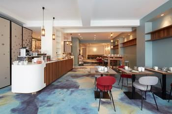 Others 5, Hotel Europe and SPA, Marne