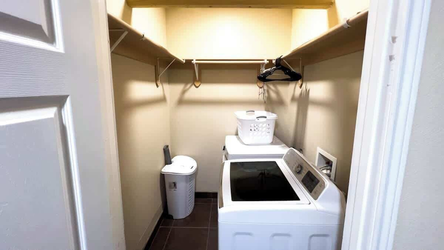 Bathroom 4, Channelfront - Remodeled - Pool - Boatslips, Cameron