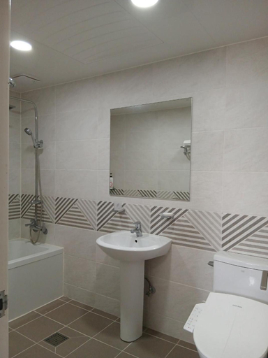 Bathroom 5, Hiddenhill Bulkuksa Hotel, Gyeongju