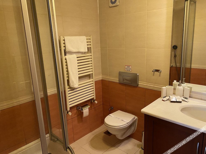 Bathroom 5, Triada Hotel Gayrettepe, Beşiktaş