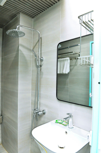 Bathroom 4, Era Apartment Cát Linh, Đống Đa