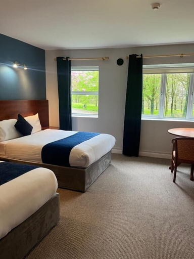 Room 3, Fernhill Lodge Carrigaline