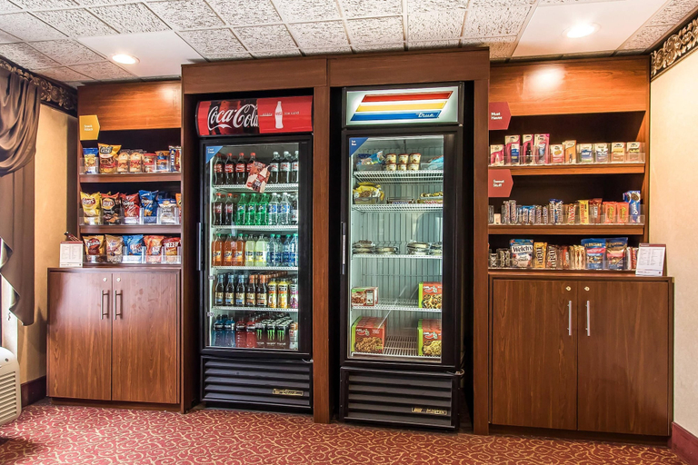 Food & Drinks 5, Comfort Suites Effingham Central, Effingham