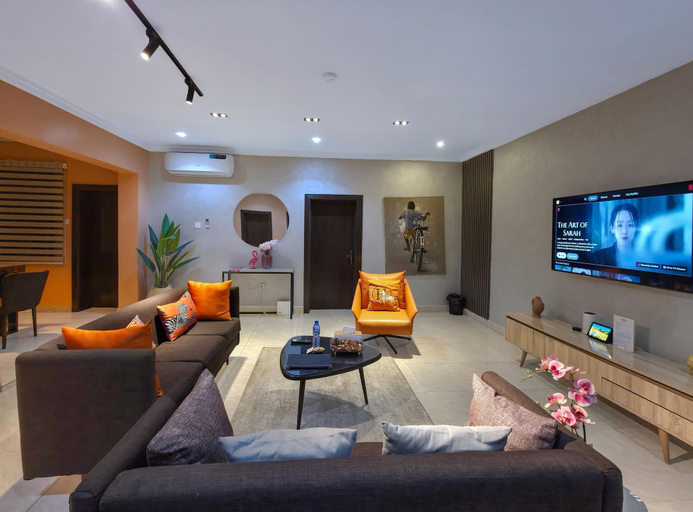 Interior 4, Scottsville by CheckersBNB, AbujaMun