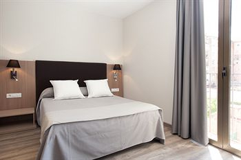 Others 3, Hostal Centric, Barcelona